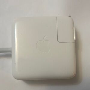 Apple White Square MacBook Power Adapter 45W A 1436 2014 Untested Charger Cables